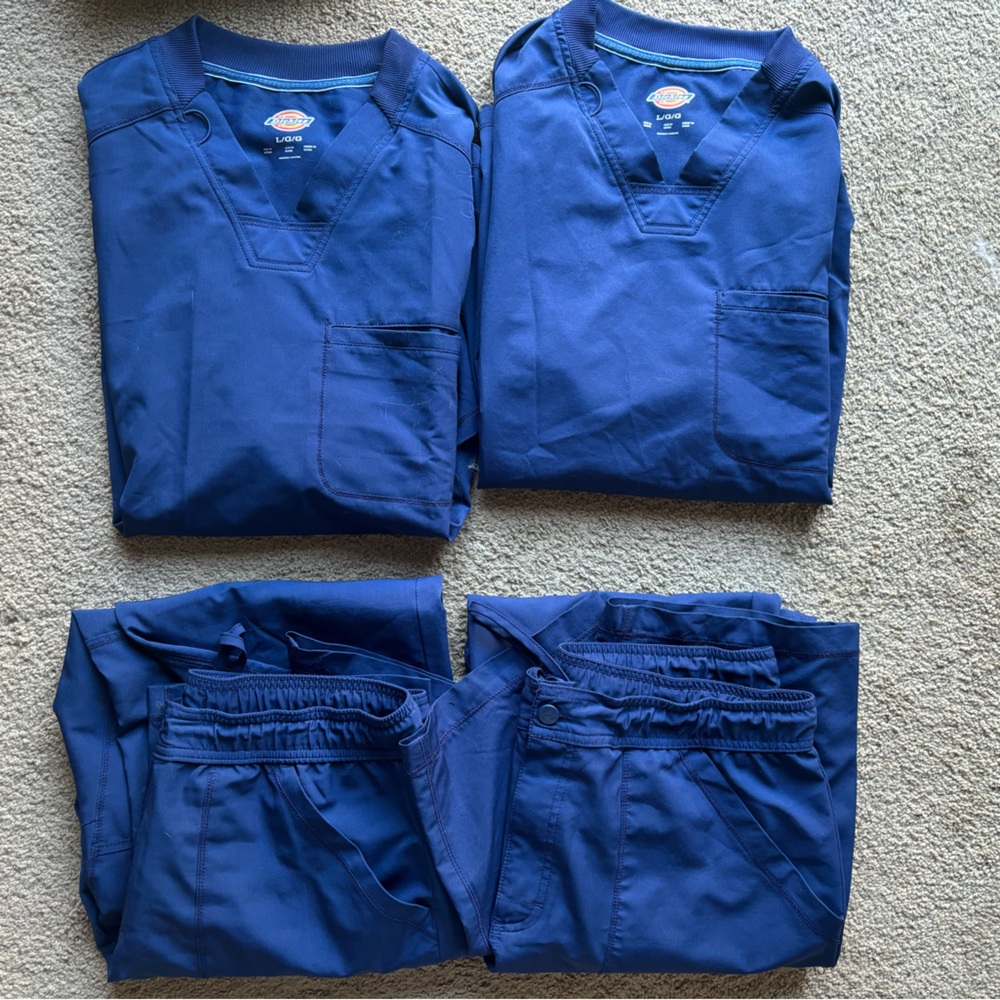 University of Michigan school of nursing scrubs size large